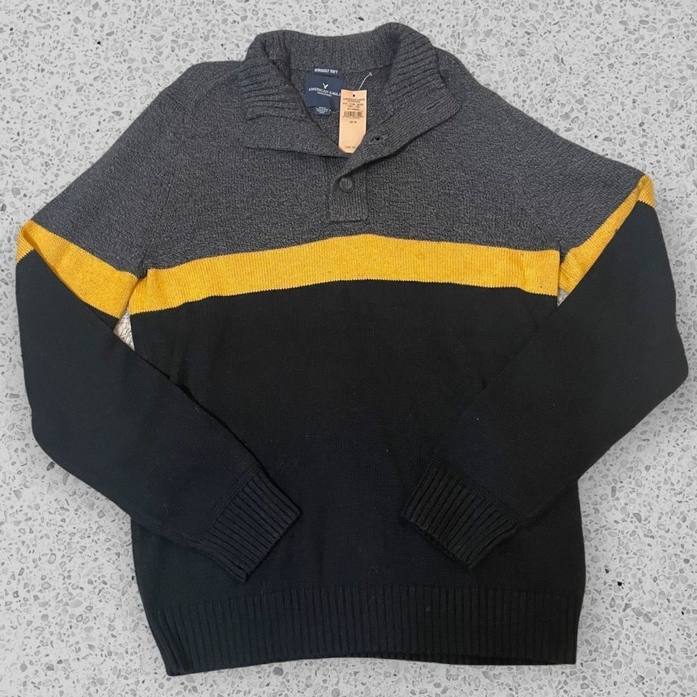 American Eagle Men’s Seriously Soft Button Sweater - NEW WITH TAGS